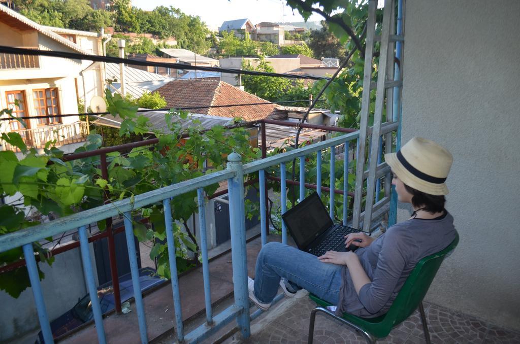 Alex'S Cosy Guesthouse Τυφλίδα Δωμάτιο φωτογραφία
