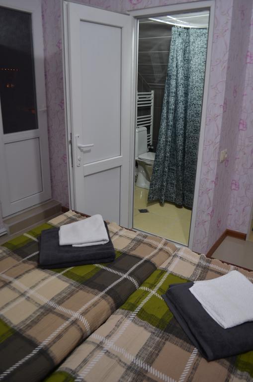 Alex'S Cosy Guesthouse Τυφλίδα Δωμάτιο φωτογραφία