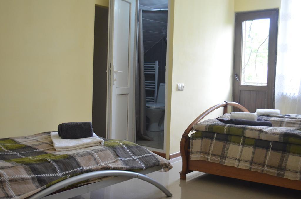 Alex'S Cosy Guesthouse Τυφλίδα Εξωτερικό φωτογραφία