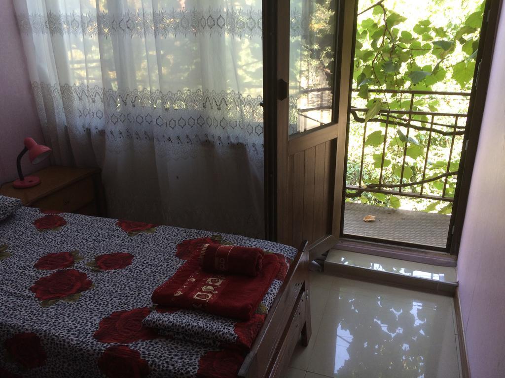 Alex'S Cosy Guesthouse Τυφλίδα Εξωτερικό φωτογραφία